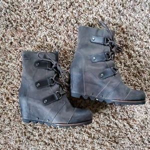 Sorel wedge boots